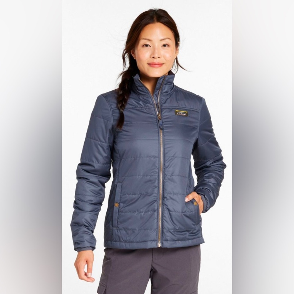 LL Bean womens medium puffer in gunmetal gray